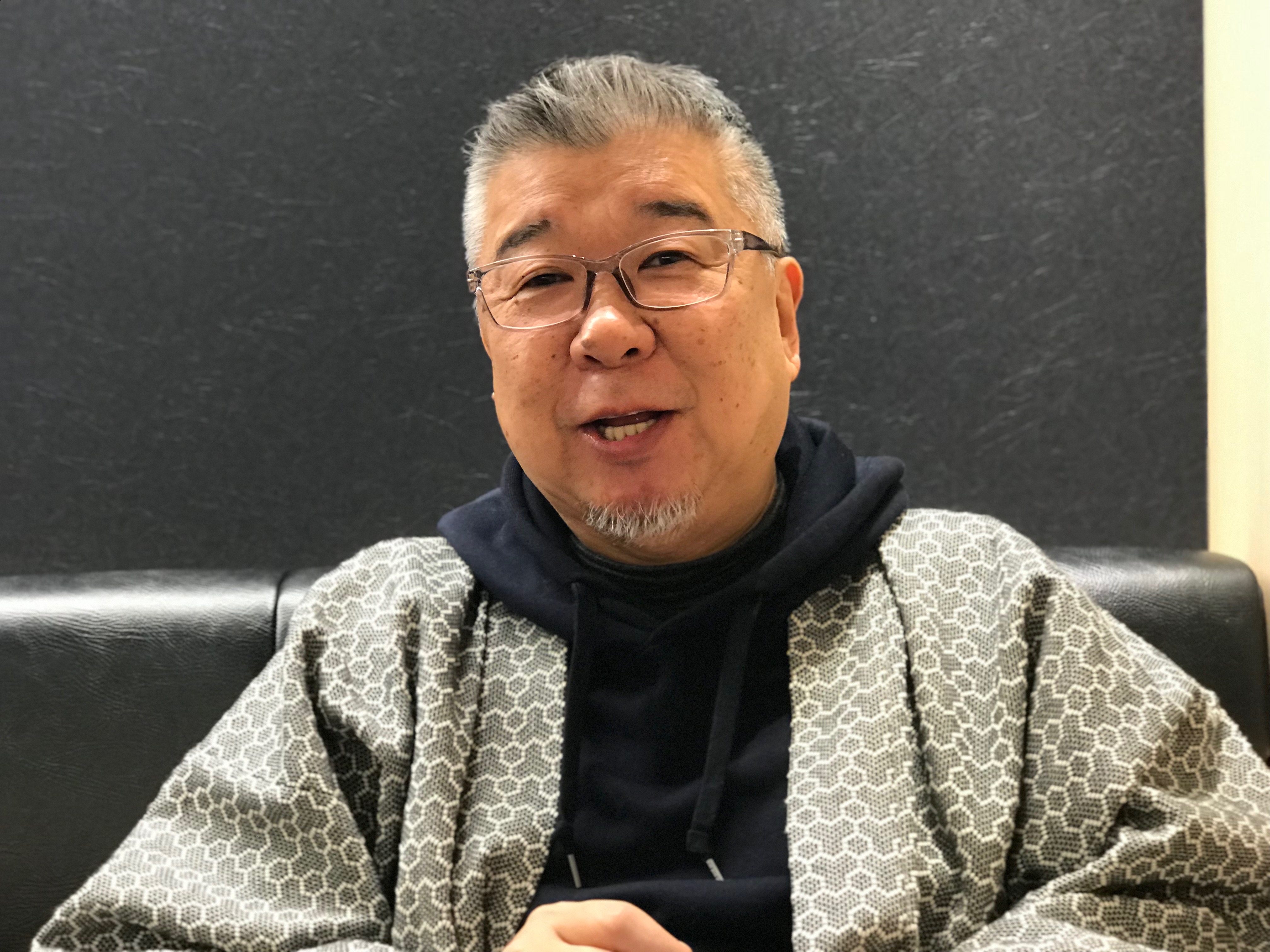 畠山健二氏